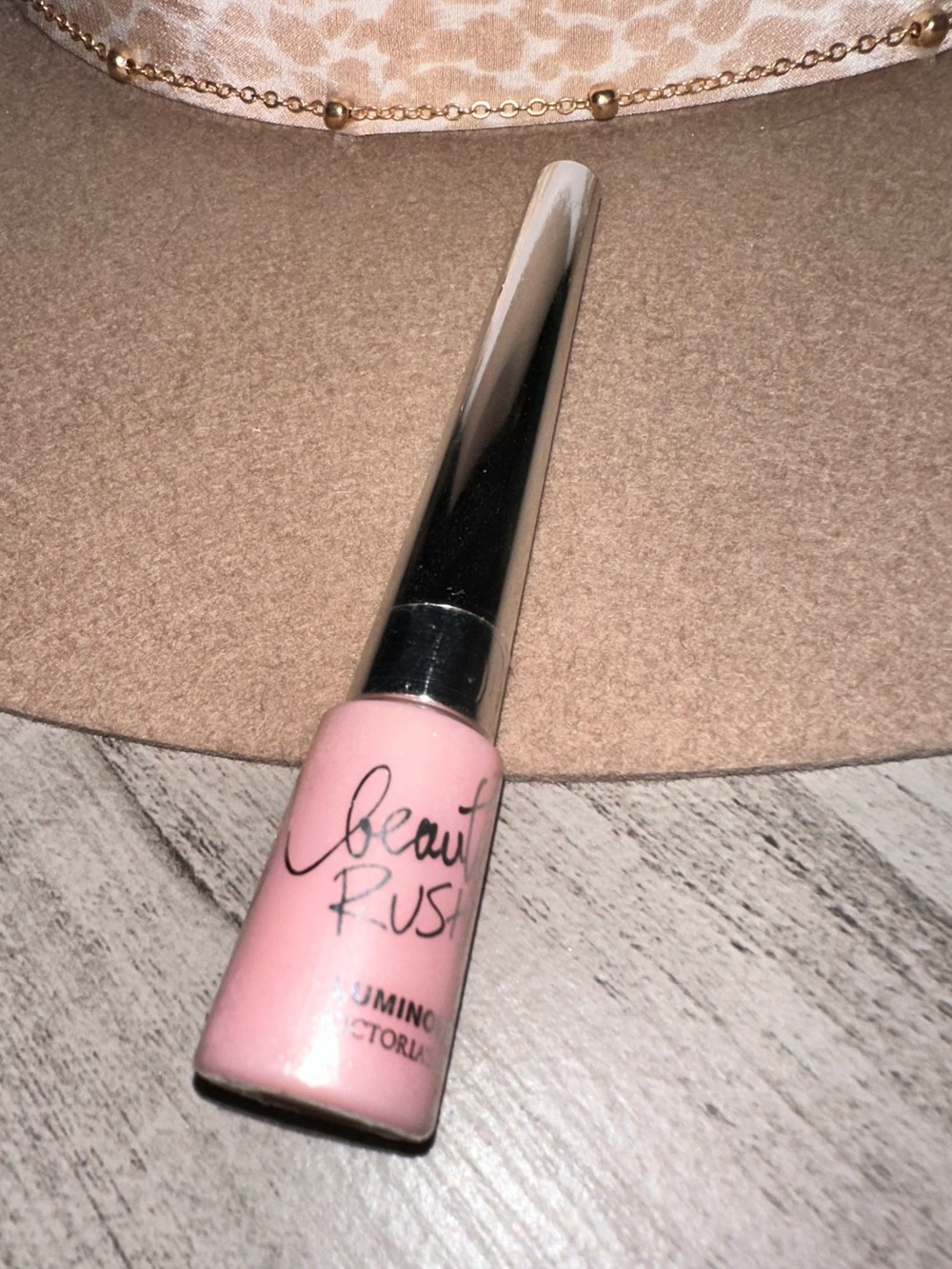 NWT Vintage Victoria’s Secret Beauty Rush Shadow Too Too Pink sealed